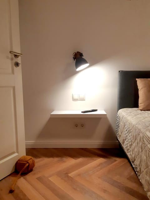 Bed, Photo of the whole room, Bedroom, Area and facilities