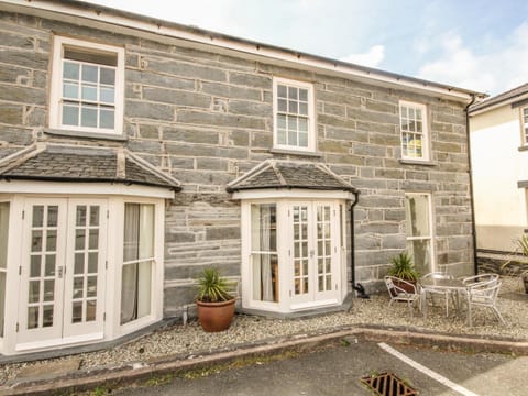 Bwthyn Llechen Apartment in Porthmadog