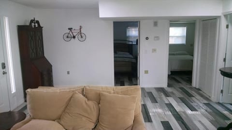 Tampa Lakehouse House in Town N Country