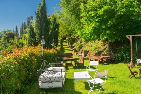 Holiday home features with Italian garden and free Wifi Apartment in Tuscany