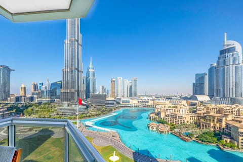 Nearby landmark, Day, Natural landscape, City view