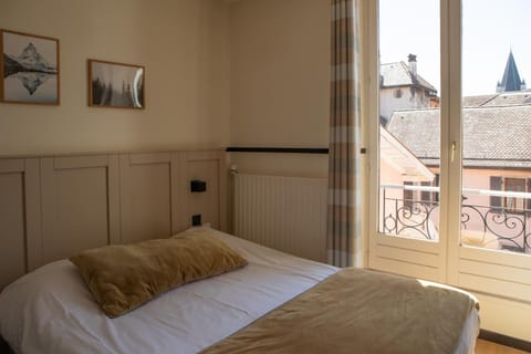 Bed, View (from property/room), Bedroom
