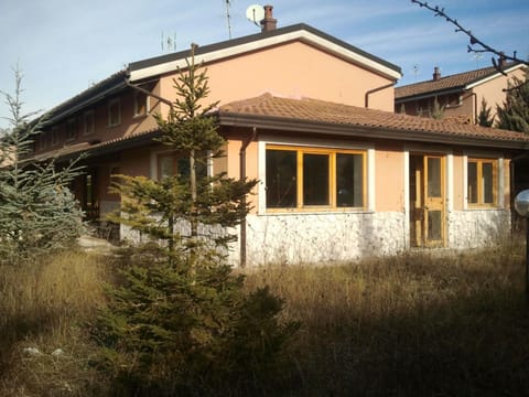 Villa Russo House in Molise, Italy