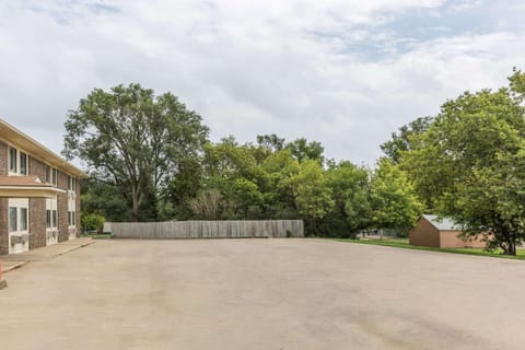 Property building, On site