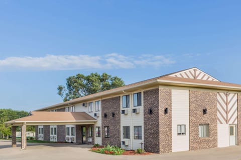 Property building, On site