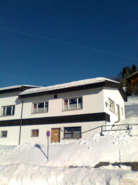 Property building, Winter