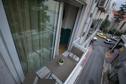 Rastoni Athens Suites near Acropolis at Tsatsou street Apartment in Plaka