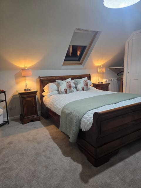 Fort William loft on shore front with amazing views Vacation rental in Scotland