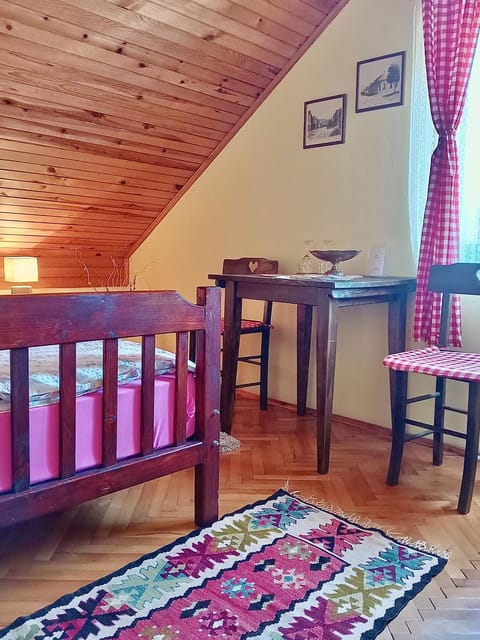 Putnicka kuca kod Dragane Bed and Breakfast in Zlatibor District, Serbia