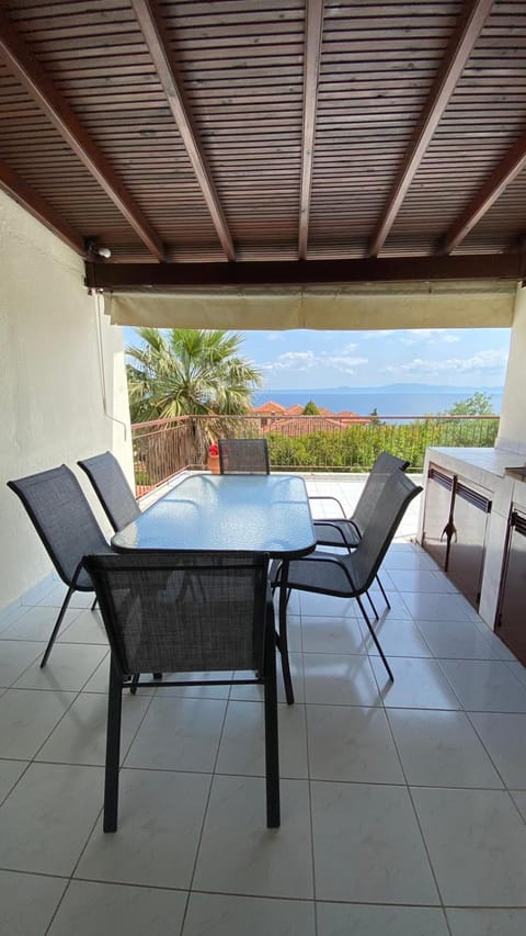 Amazing Sea View Loft, Afytos Apartment in Halkidiki