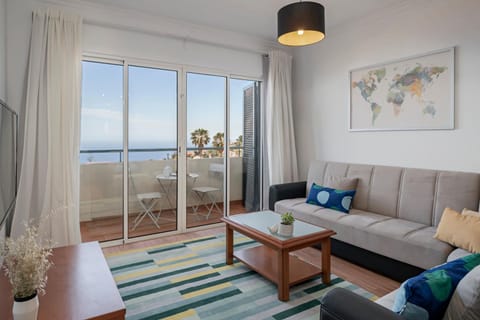 Balcony/Terrace, Living room, Seating area, Sea view