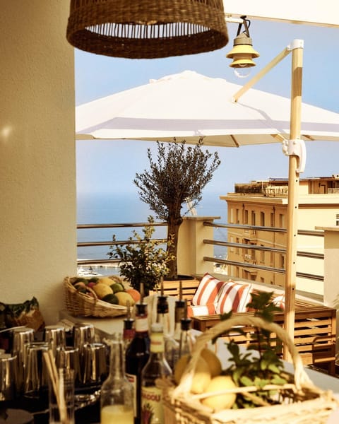 View (from property/room), Balcony/Terrace, Bedroom, Sea view