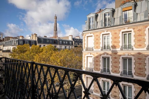 View (from property/room), Balcony/Terrace, City view, Landmark view