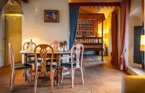 Dining area, Bedroom