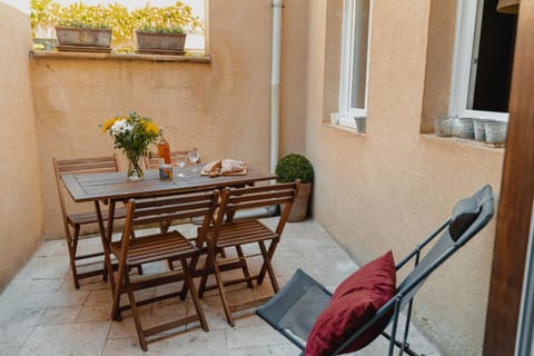 Patio, Spring, Balcony/Terrace