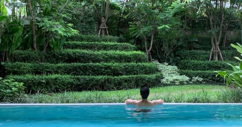 Swimming pool, Swimming pool