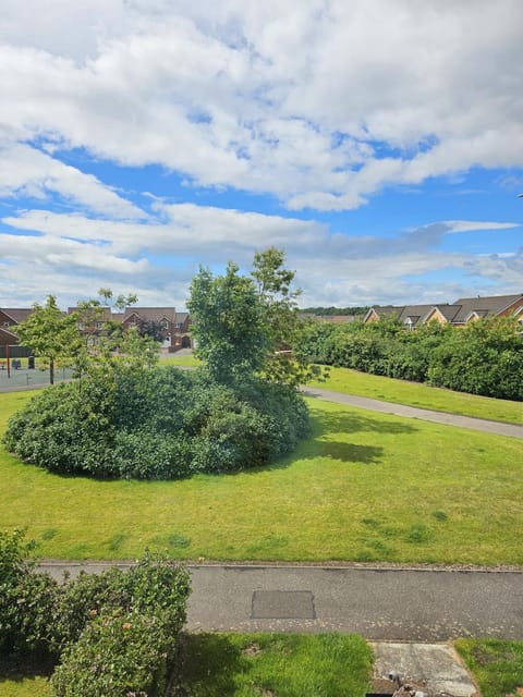 Hollybrae house Sleeps up to 6 House in Kirkcaldy