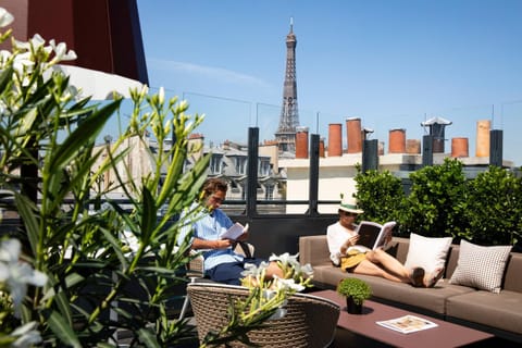 Patio, Food and drinks