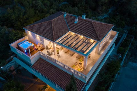Property building, Night