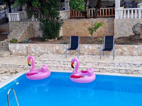 A & A Luxury Guest House Apartment in Okrug Gornji