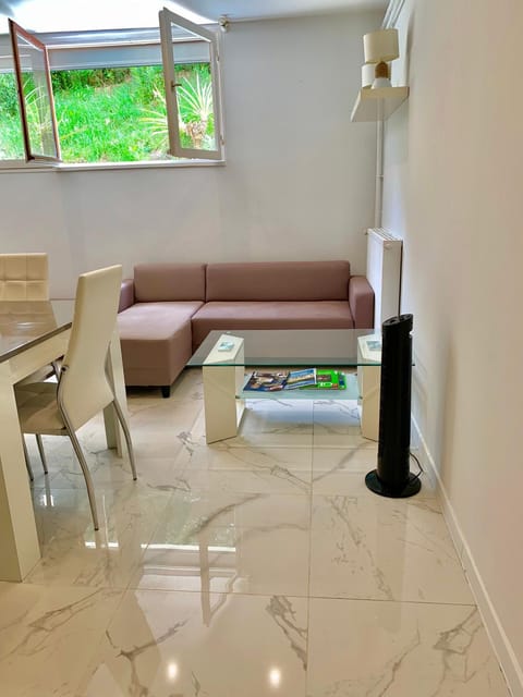 LesJardinsFleuris Apartment in Mandelieu-La Napoule