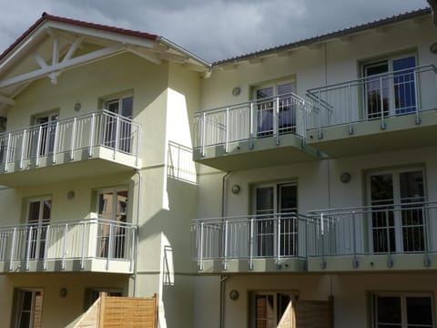 Meernahe Ferienwohnung direkt am Rhododendronpark Apartment in Graal-Müritz