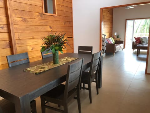 Pacific views, tranquil location, large home Navy House 2 House in Arorangi District