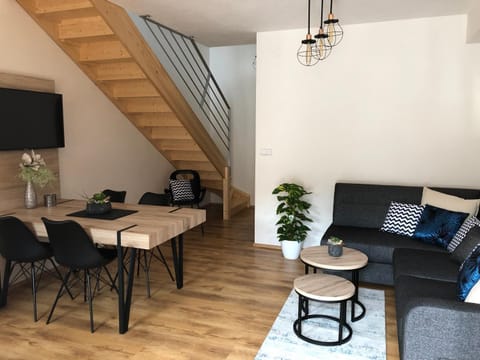 Living room, Seating area, Dining area