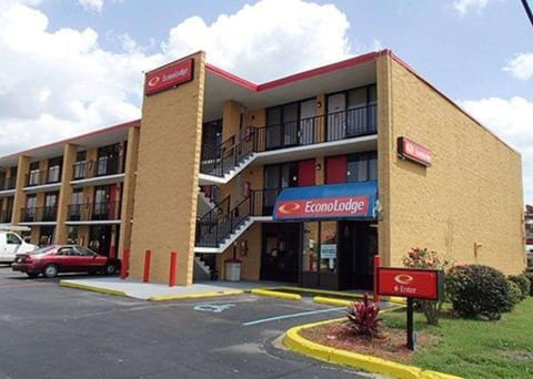 Property building, On site