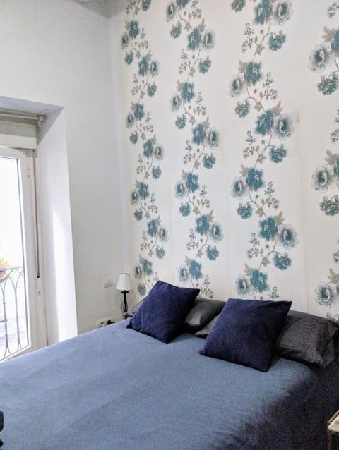 Bed, Balcony/Terrace, Photo of the whole room, Bedroom