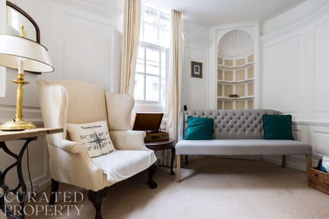 Central Bath Townhouse ‘Founders House’ House in Bath