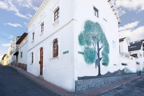Property building, Facade/entrance, Neighbourhood