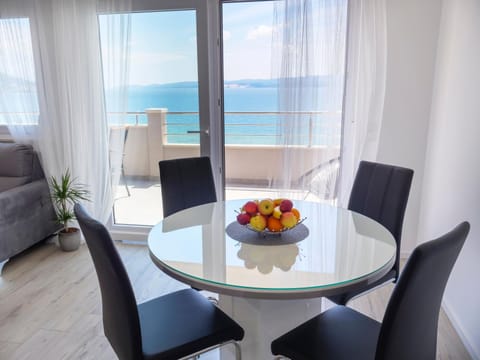 Dining area, Sea view