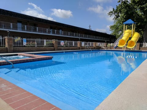 Day, Summer, Hot Tub, Pool view, Swimming pool