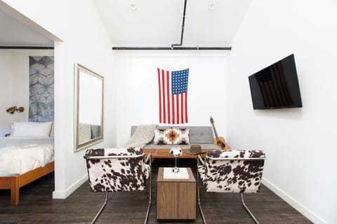 TV and multimedia, Photo of the whole room