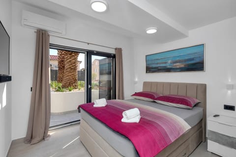 Lulani Makarska pool apartment Apartment in Makarska