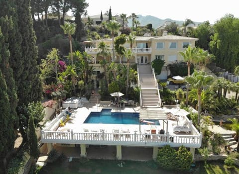 Property building, Swimming pool, Entertainment