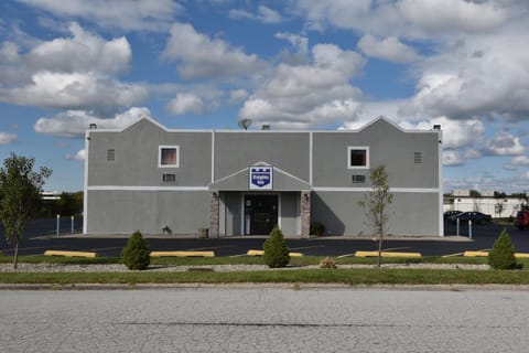 Knights Inn Merrillville Hotel in Merrillville