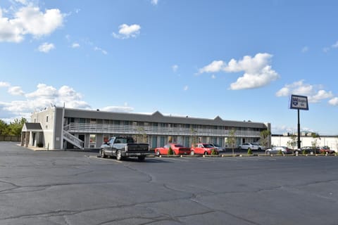 Knights Inn Merrillville Hotel in Merrillville