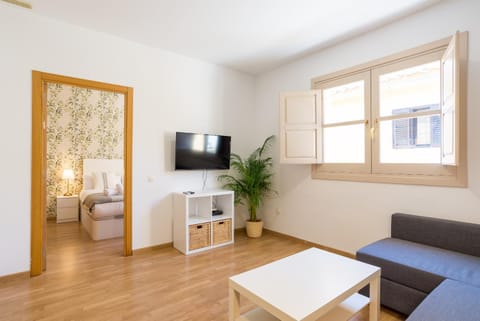 TV and multimedia, Living room, Seating area