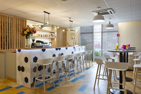 Lounge or bar