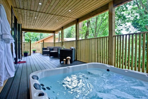 Patio, Hot Tub