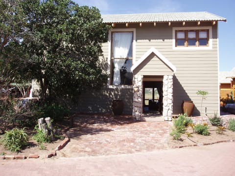 Stone Cottage at Pirates Creek Apartment in Western Cape