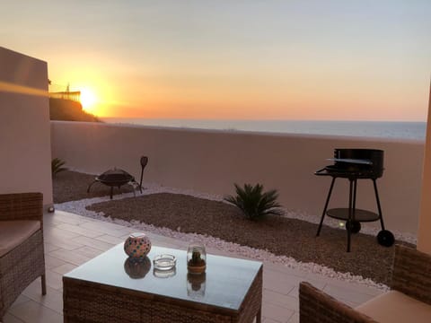 BBQ facilities, Garden, Balcony/Terrace, Sea view, Sunset