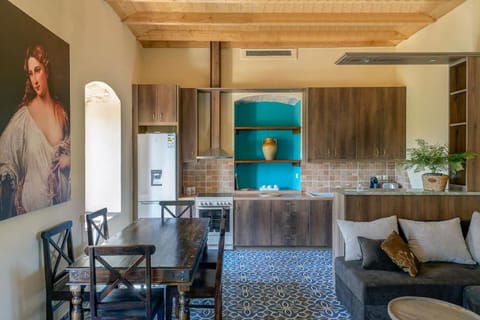 Kitchen or kitchenette, Living room, Dining area