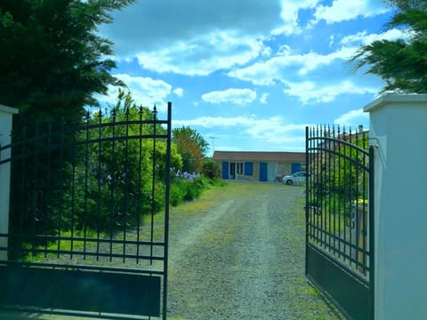 Landmark view, Street view