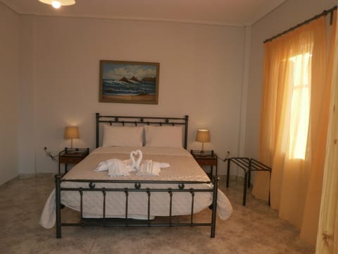 Flisvos House Apartment in Argolis, Greece