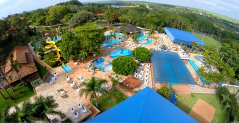 Bird's eye view, Pool view