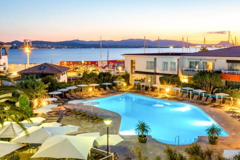 Pool view, Swimming pool