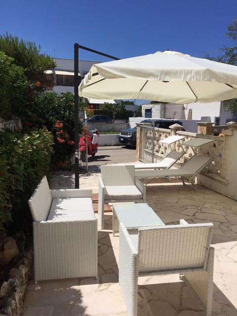 Restaurant/places to eat, Lounge or bar
